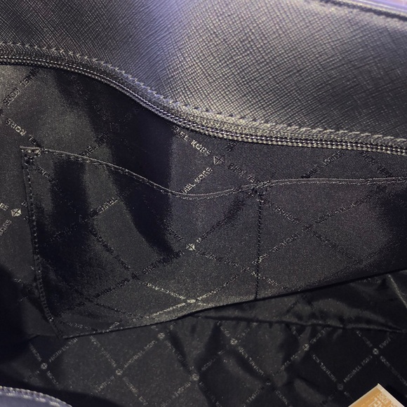 ⚠️SALE⚠️NWT Michael Kors purse. FINAL Price-Firm - Picture 8 of 12